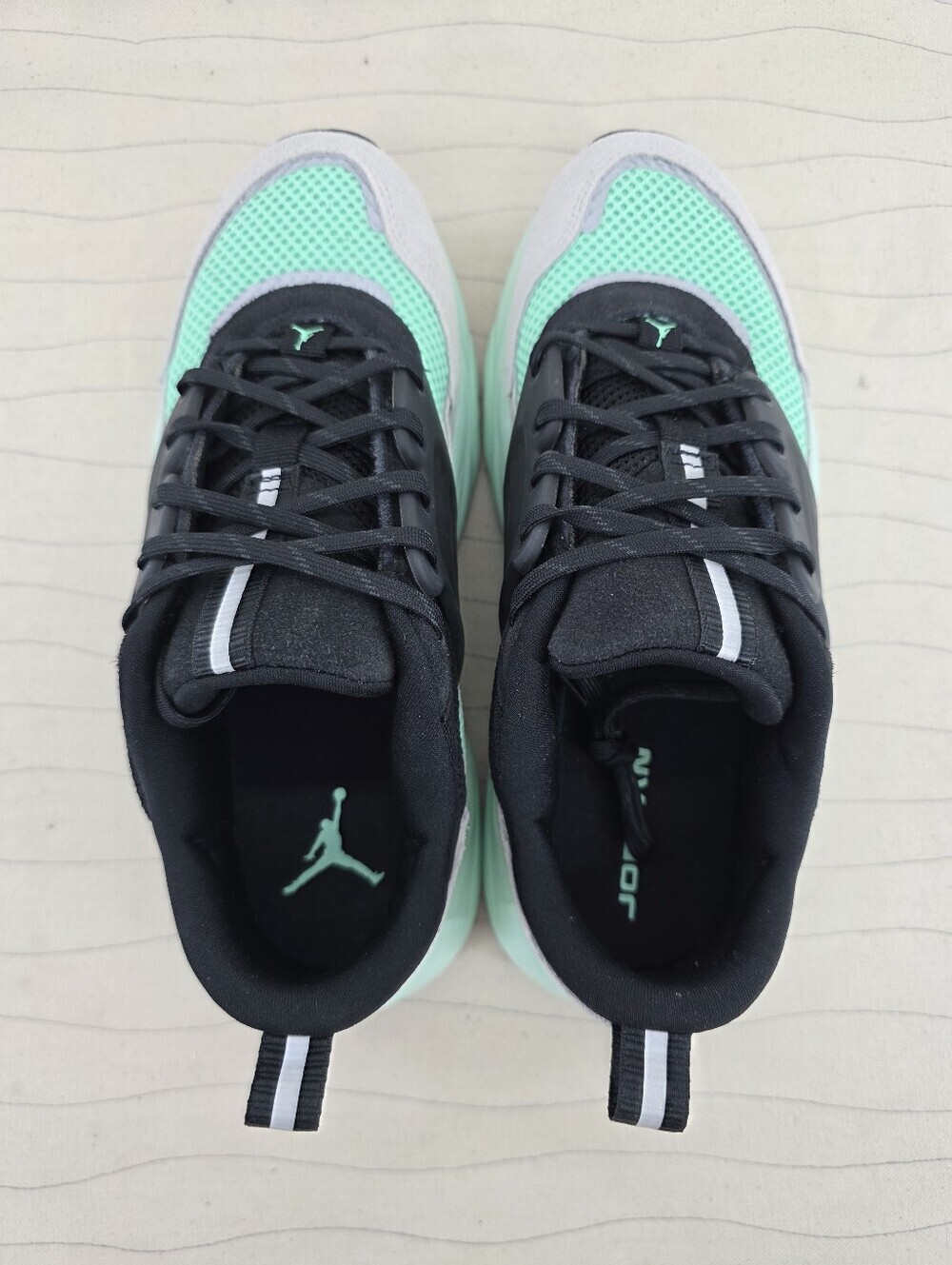 Nike Youth Jordan Trunner O/S GS Black Grey Mint Green Shoes II6531-004 Size 5 - Picture 6 of 10